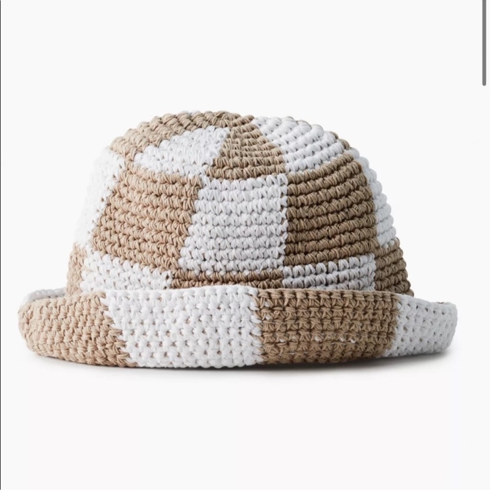 Aritzia Sundays Best Checkered Crochet Bucket Hat
